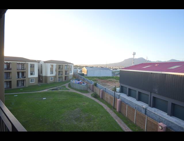 2 BEDROOM APARTMENT FOR SALE IN GULDENLAND